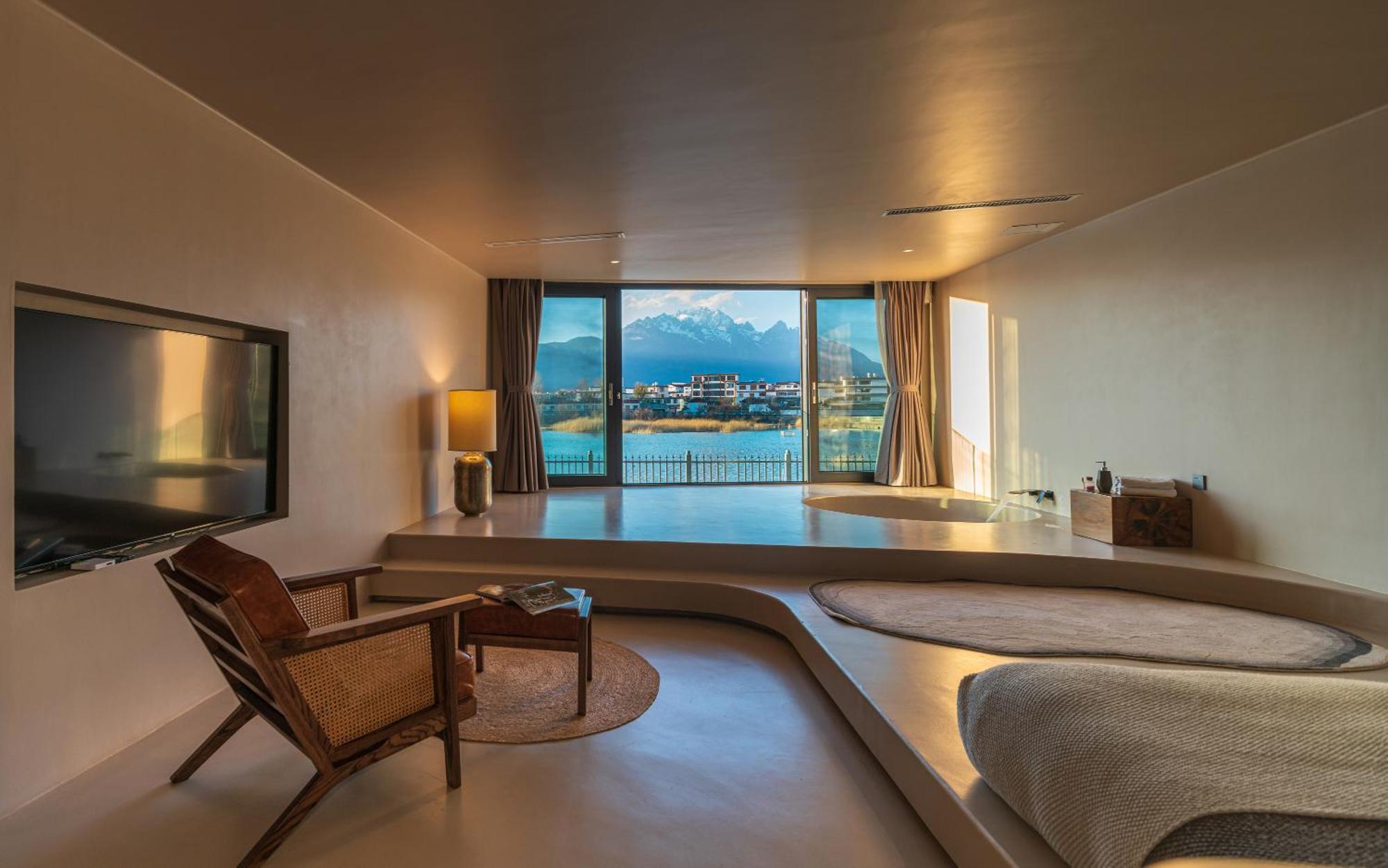 Half Pond White House Hotell Lijiang  Exteriör bild