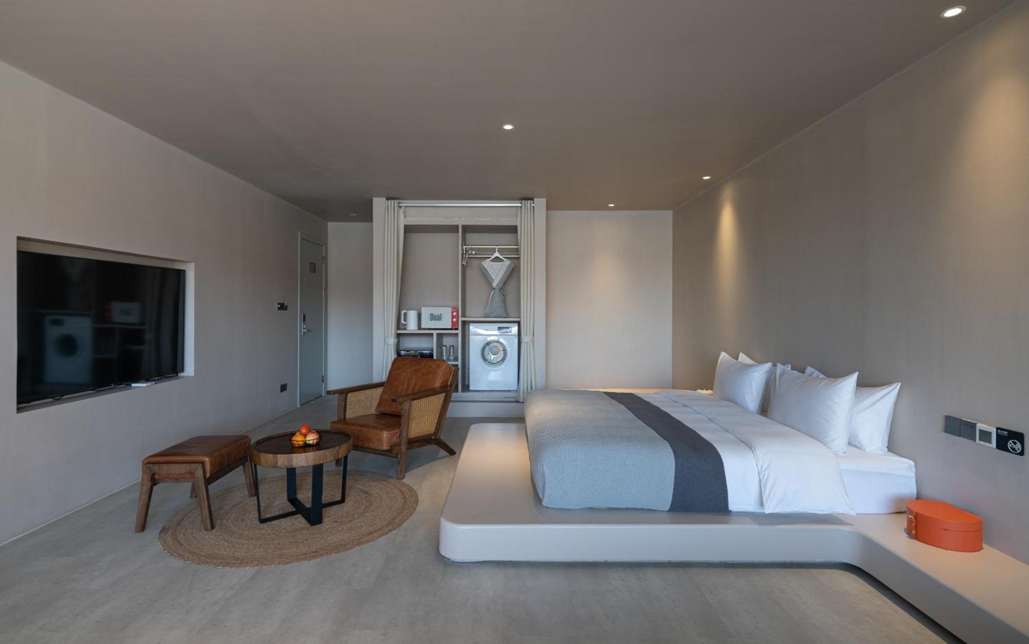 Half Pond White House Hotell Lijiang  Exteriör bild