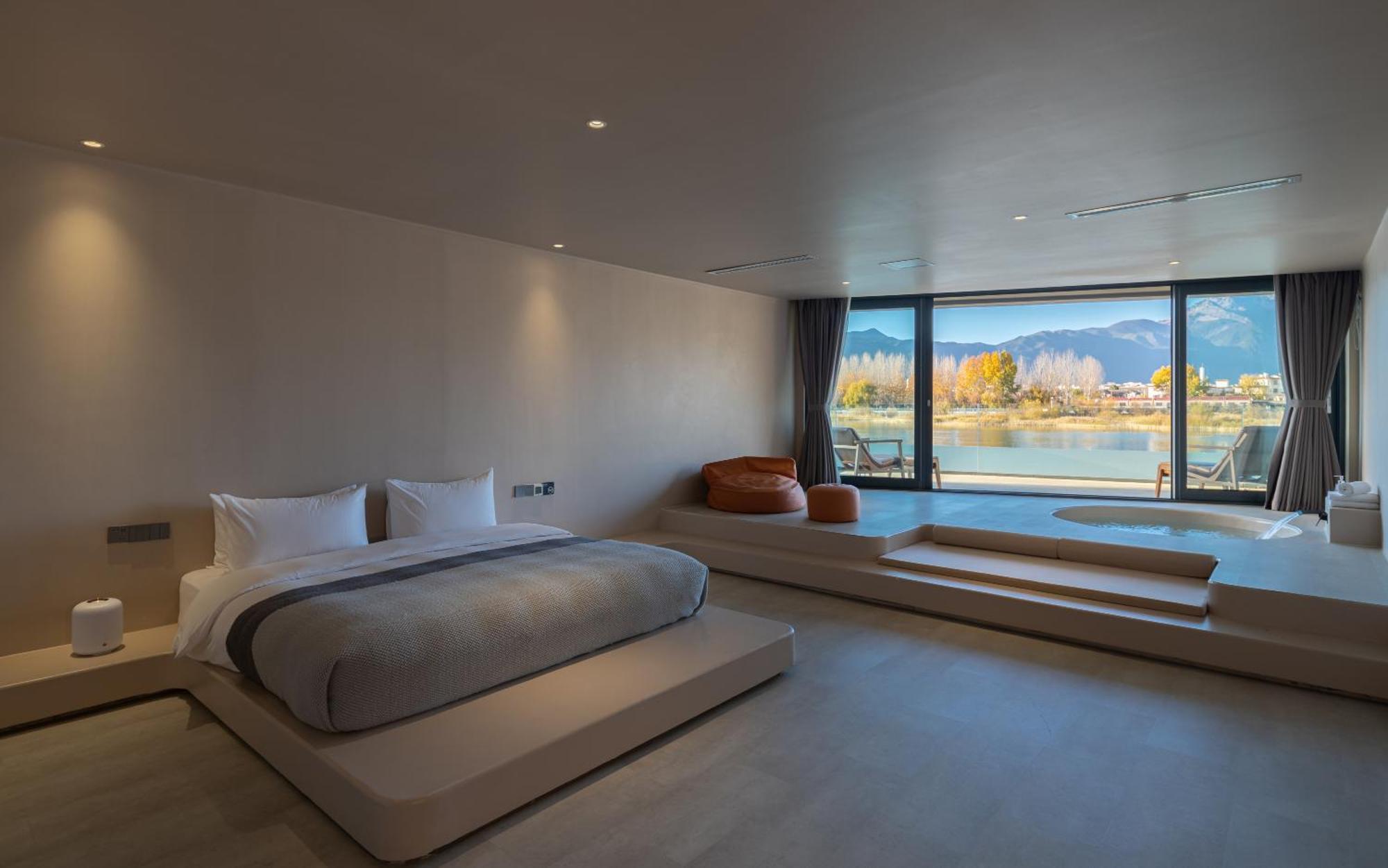 Half Pond White House Hotell Lijiang  Exteriör bild