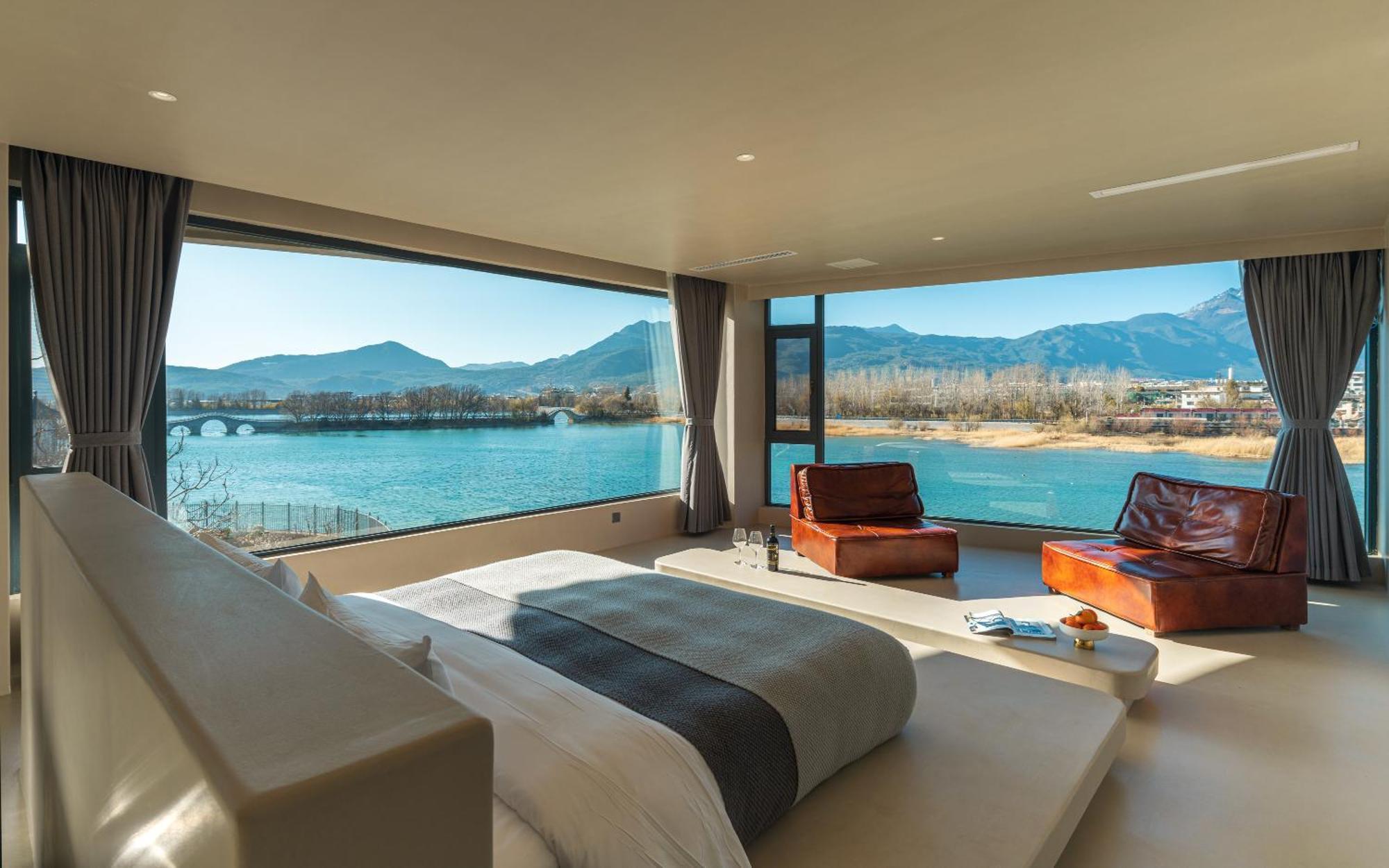 Half Pond White House Hotell Lijiang  Exteriör bild