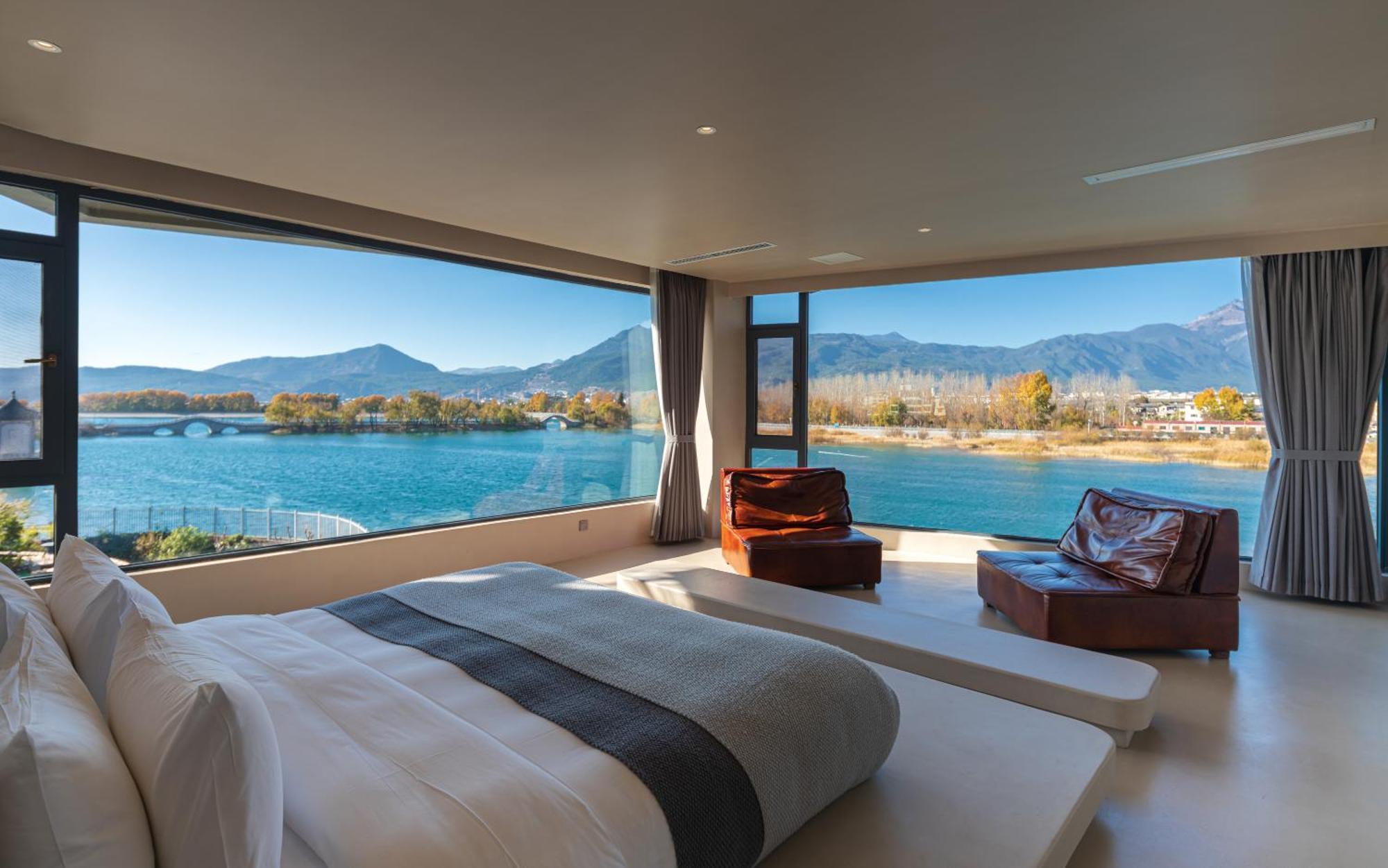 Half Pond White House Hotell Lijiang  Exteriör bild
